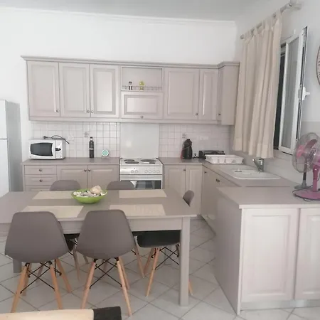 Antonello House Lixouri